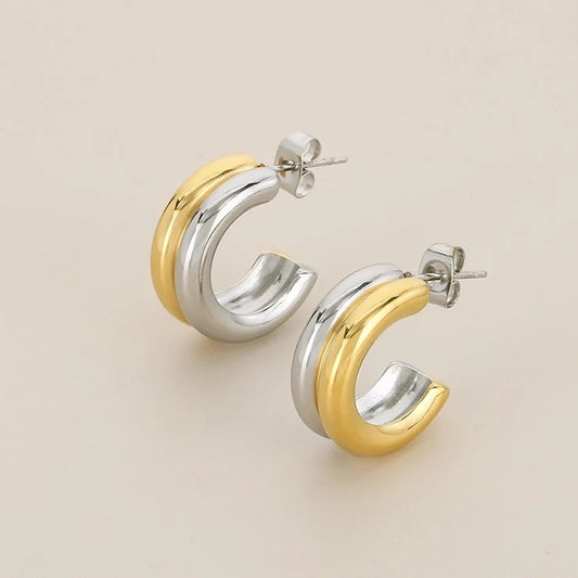 Μοντέρνα σκουλαρίκια κρίκοι σε χρυσαφί και ασημί