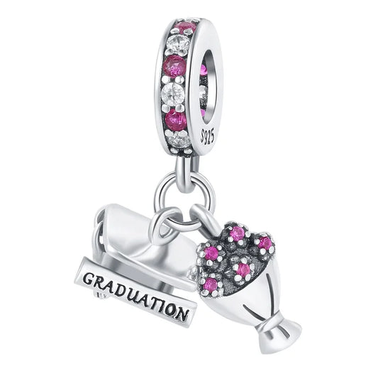 Ασημένιο charm αποφοίτησης με καπέλο και λουλούδια – sterling silver 925