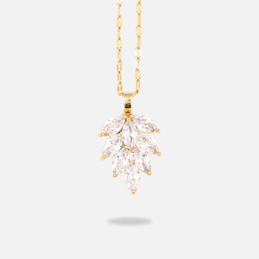 Χρυσό Κολιέ με Φύλλα Ζιργκόν !