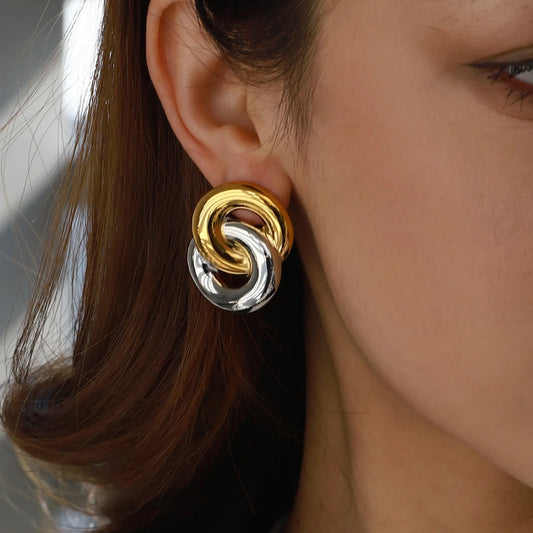 chunky skolouarikia dioxromias se chrysso kai asimi sto auti gynaikas