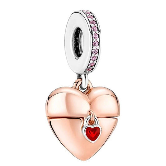 Κρεμαστό charm καρδιά με ροζ και κόκκινες λεπτομέρειες