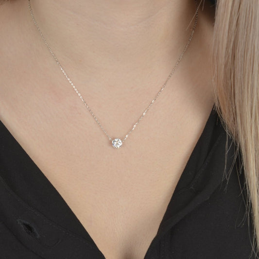 Ασημένιο κολιέ με ζιρκόν 6 ακτινών σε λεπτή αλυσίδα από ασήμι 925.