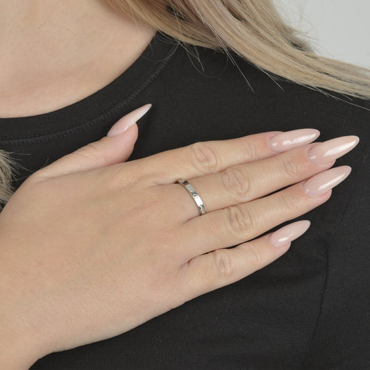 Ασημί δαχτυλίδι με χαραγμένες καρδιές | silver ring engraved hearts.