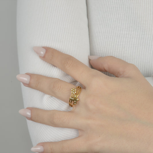 Χρυσό δαχτυλίδι με λουλούδια και στρας | gold floral ring with rhinestones.