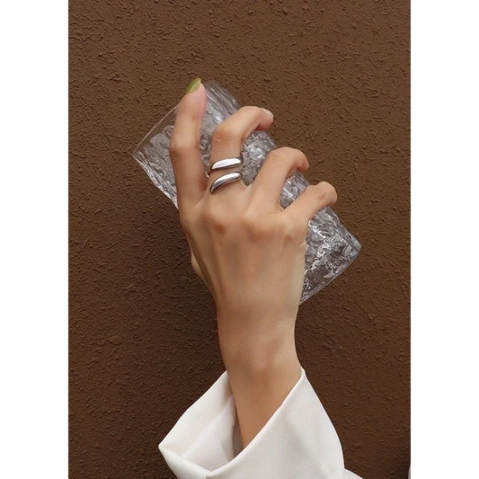 Ασημί ανοιχτό δαχτυλίδι snake tail με γεωμετρικό σχεδιασμό και επιχρύσωση 18 καρατίων