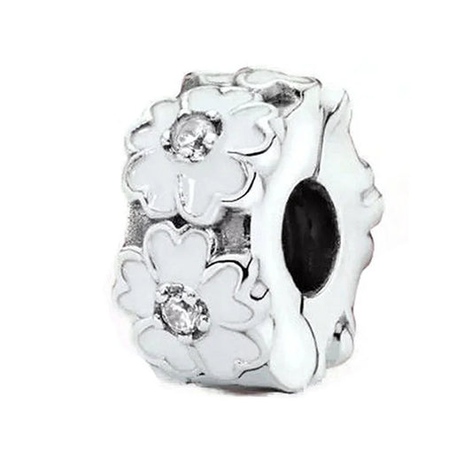Charm ασημί με λευκά λουλούδια και κρυστάλλους